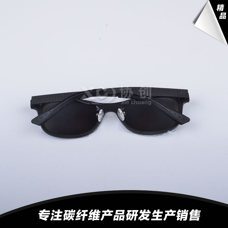 碳纖維復(fù)合材料真的擁有極強的抗腐蝕性嗎？